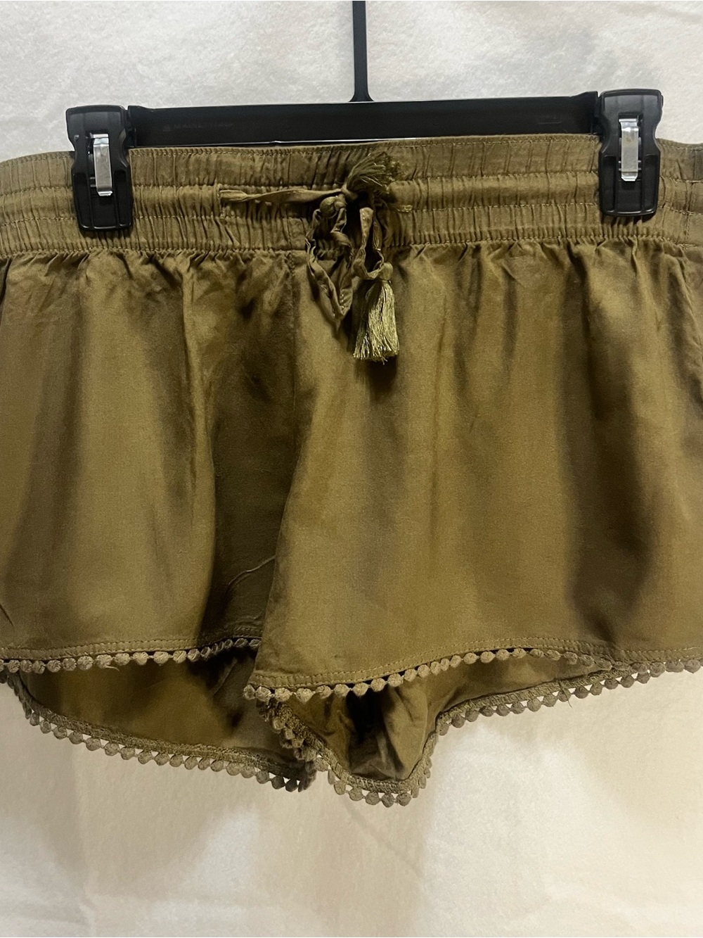 Old Navy Olive Green Pom-Pom Trim Elastic Waist Athletic Shorts